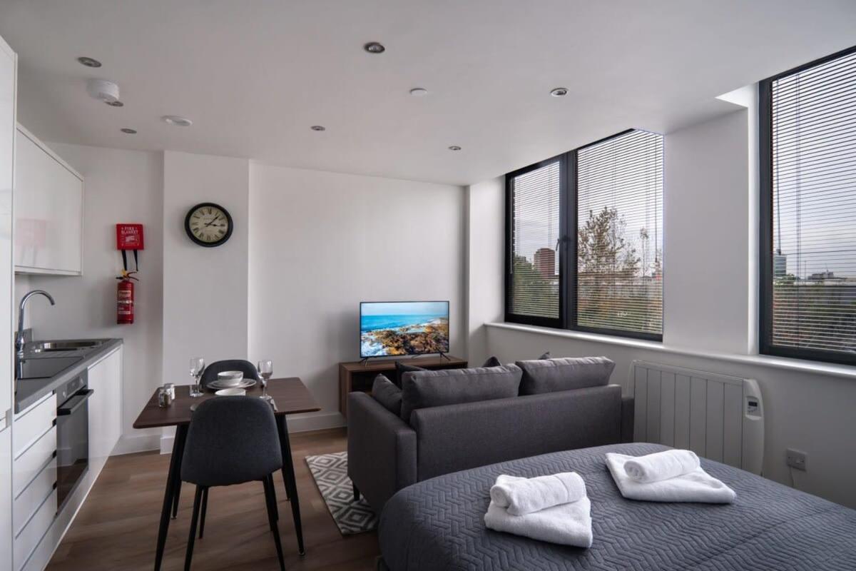 Stay Zeni, Alexandra Rise Manchester Chic Studio Екстер'єр фото
